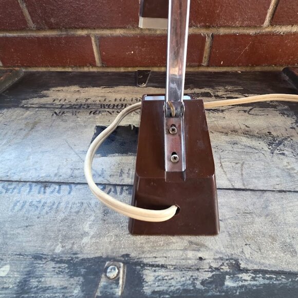 Vintage Pixar Inspired Brown Compact Expandable Desk Lamp - Picture 8 of 16